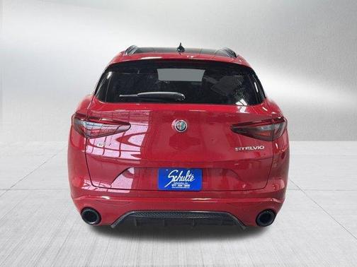 2022 Alfa Romeo Stelvio Veloce