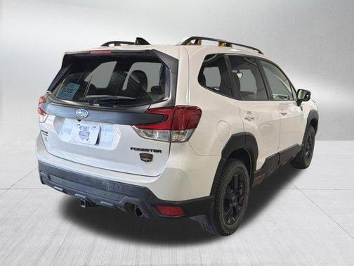 Crystal White Pearl 2024 Subaru Forester Wilderness