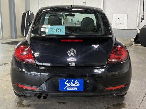 2018 Volkswagen Beetle 2.0T S