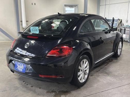 2018 Volkswagen Beetle 2.0T S