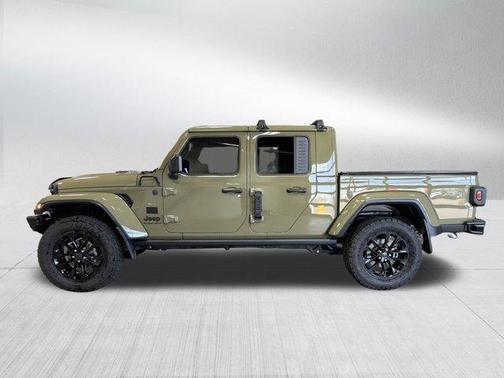 Nighthawk Black 2025 Jeep Gladiator Sport