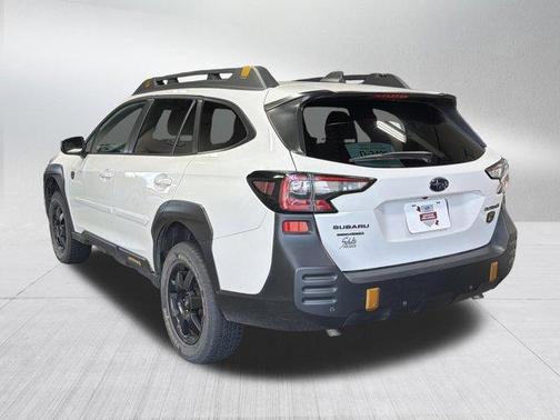 Crystal White Pearl 2024 Subaru Outback Wilderness