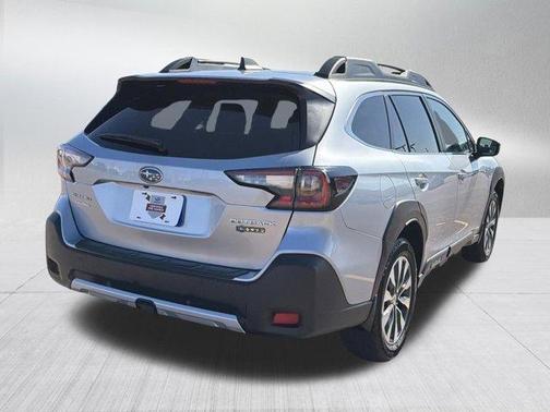 Ice Silver Metallic 2025 Subaru Outback Limited