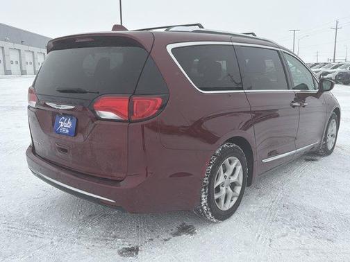 2018 Chrysler Pacifica Touring-L Plus