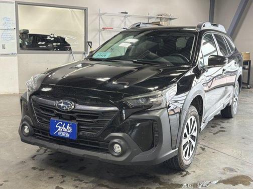 Crystal Black Silica 2024 Subaru Outback Premium