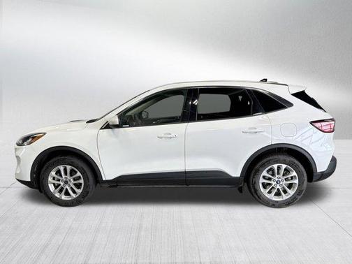 Star White 2020 Ford Escape SE