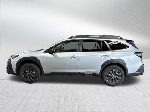 Ice Silver Metallic 2025 Subaru Outback Onyx Edition