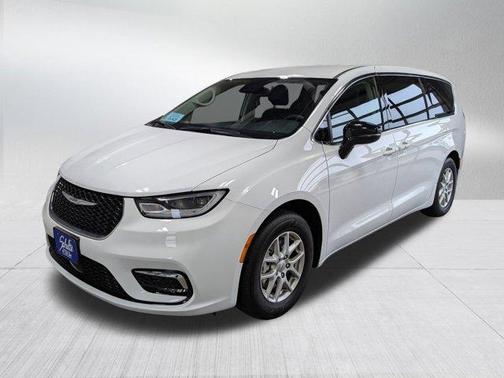 2024 Chrysler Pacifica Touring-L