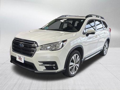 Crystal White Pearl 2022 Subaru Ascent Limited 8-Passenger