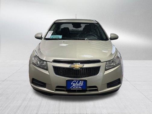 Champagne Silver 2013 Chevrolet Cruze 1LT