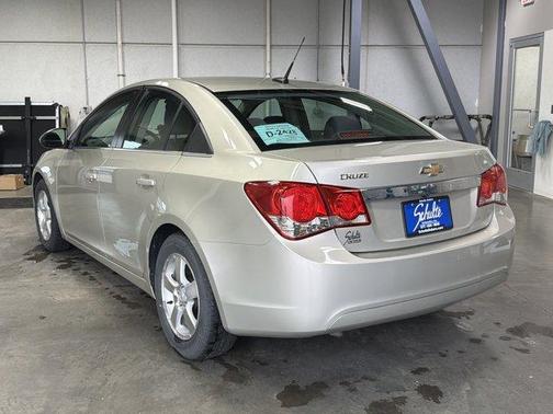 Champagne Silver 2013 Chevrolet Cruze 1LT