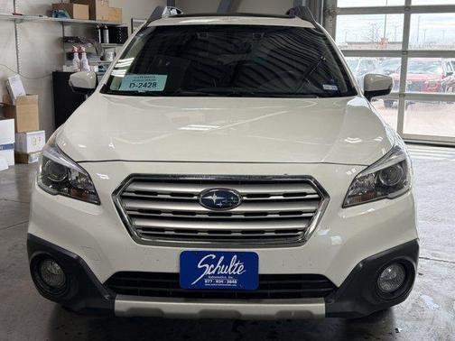 Crystal White Pearl 2017 Subaru Outback 2.5i Limited
