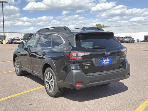 Crystal Black Silica 2024 Subaru Outback Premium