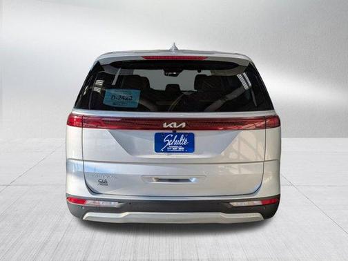2023 Kia Carnival LX