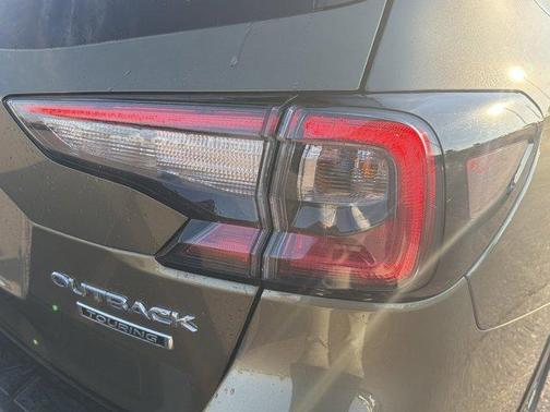 2021 Subaru Outback Touring