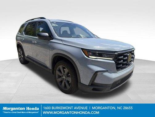 Sonic Gray Pearl 2025 Honda Pilot Sport