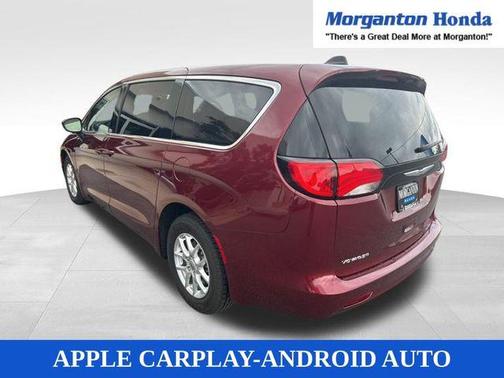 2023 Chrysler Voyager LX