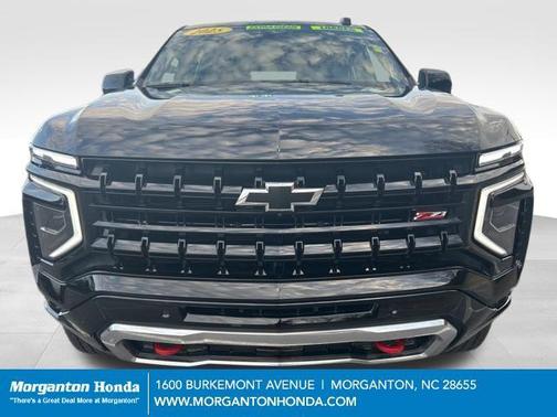 Black 2025 Chevrolet Suburban 4WD Z71