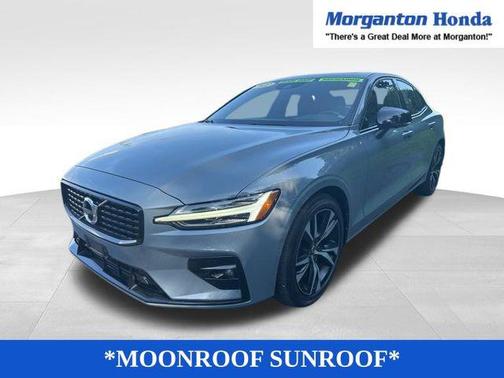 2022 Volvo S60 T5 R-Design