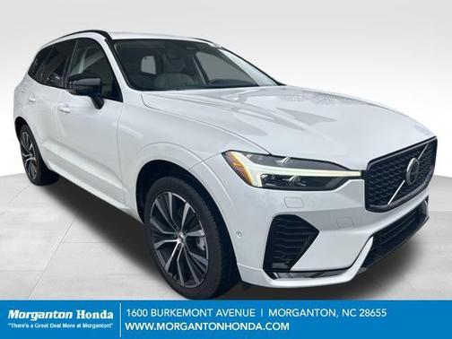 2024 Volvo XC60 B5 Plus Dark Theme