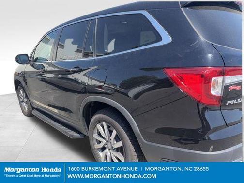 Crystal Black Pearl 2022 Honda Pilot 2WD EX-L
