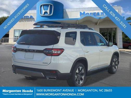 Platinum White Pearl 2026 Honda Pilot Touring 8-Passenger