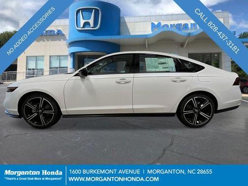 Platinum White 2026 Honda Accord SE