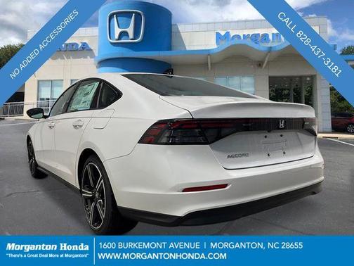 Platinum White 2026 Honda Accord SE