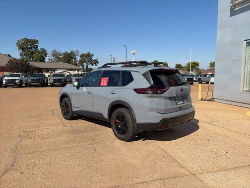 2025 Nissan Rogue Rock Creek