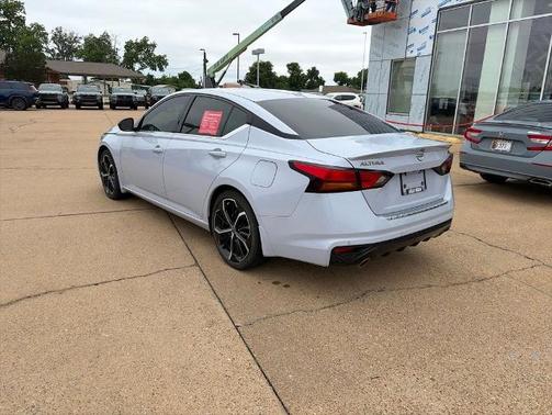 Gray Sky Pearl 2023 Nissan Altima 2.5 SR