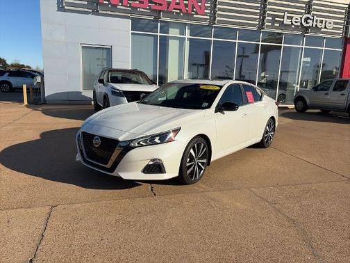 2021 Nissan Altima 2.0 SR