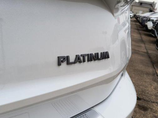 2025 Nissan Rogue Platinum