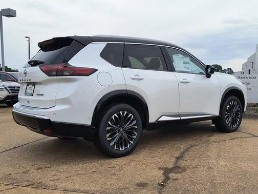 2025 Nissan Rogue Platinum
