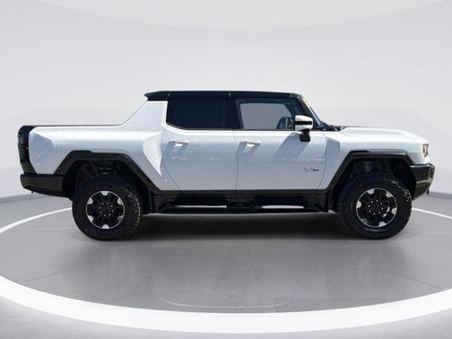 White 2025 GMC HUMMER EV Pickup 3X