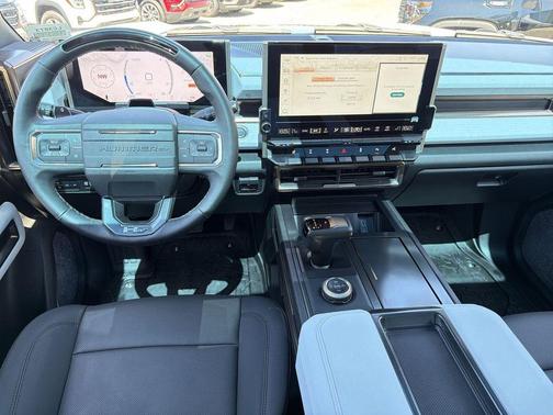 White 2025 GMC HUMMER EV Pickup 3X