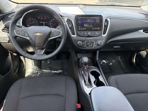 2025 Chevrolet Malibu RS