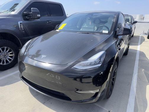 Black 2023 Tesla Model Y Long Range