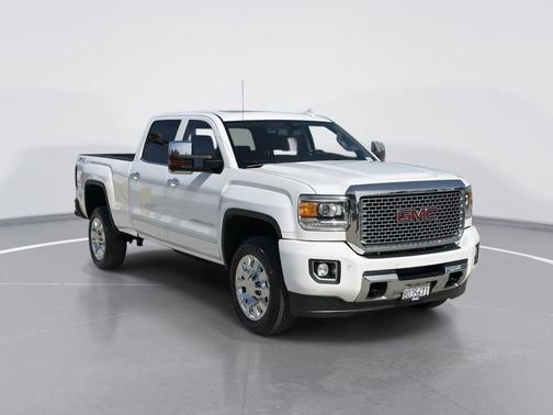 2015 GMC Sierra 2500 Denali