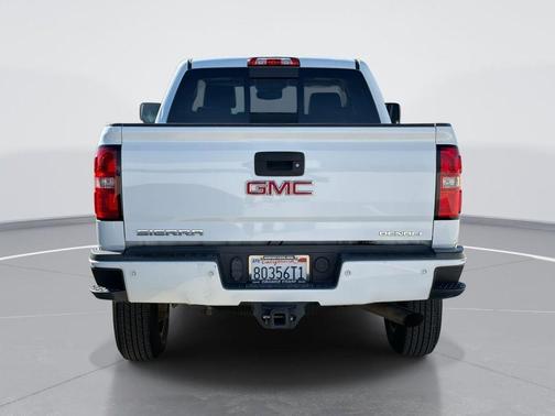 2015 GMC Sierra 2500 Denali