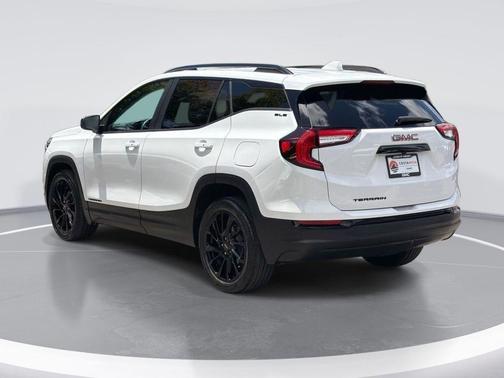 Summit White 2024 GMC Terrain SLE