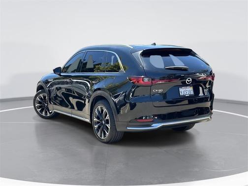 2024 Mazda CX-90 PHEV Premium Plus