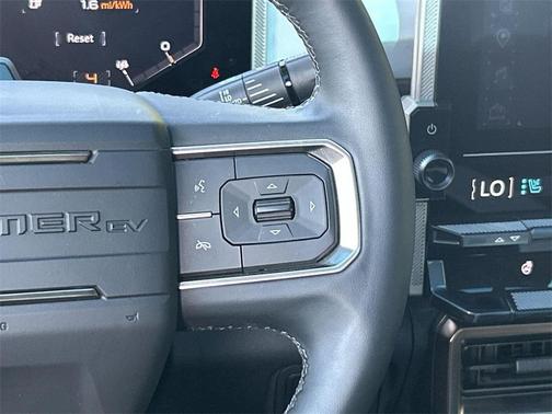 2024 GMC HUMMER EV SUV 2X