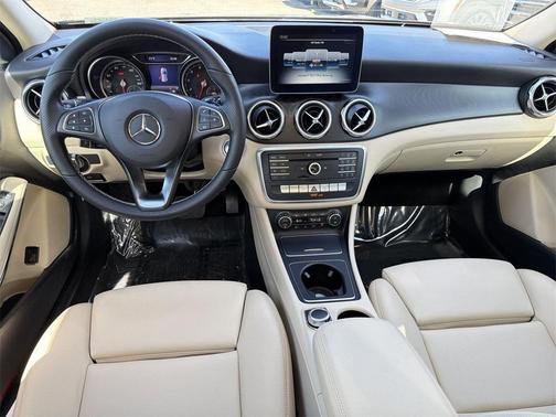 2020 Mercedes-Benz GLA 250 Base