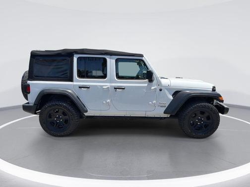 Bright White Clearcoat 2018 Jeep Wrangler Unlimited Sport