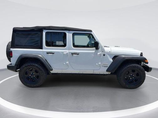 Bright White Clearcoat 2018 Jeep Wrangler Unlimited Sport