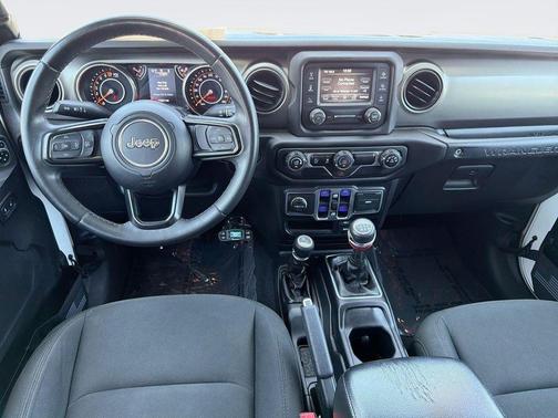 Bright White Clearcoat 2018 Jeep Wrangler Unlimited Sport