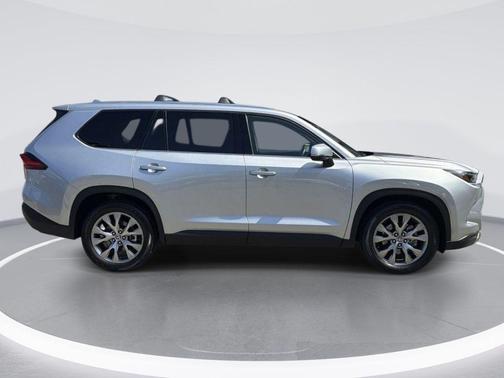 Celestial Silver Metallic 2024 Toyota Grand Highlander LIMITED