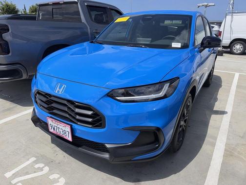 Boost Blue Pearl 2026 Honda HR-V Sport
