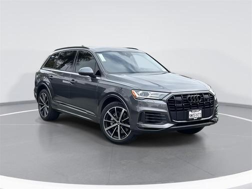 2021 Audi Q7 55 Premium Plus