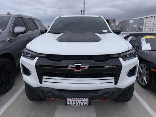 Summit White 2023 Chevrolet Colorado ZR2